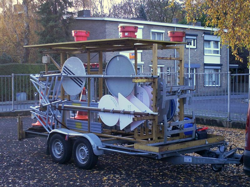 Verkeersregelaars te huur.